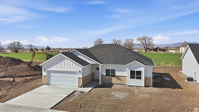 10283 N VISTA LN, Elwood, UT 84337