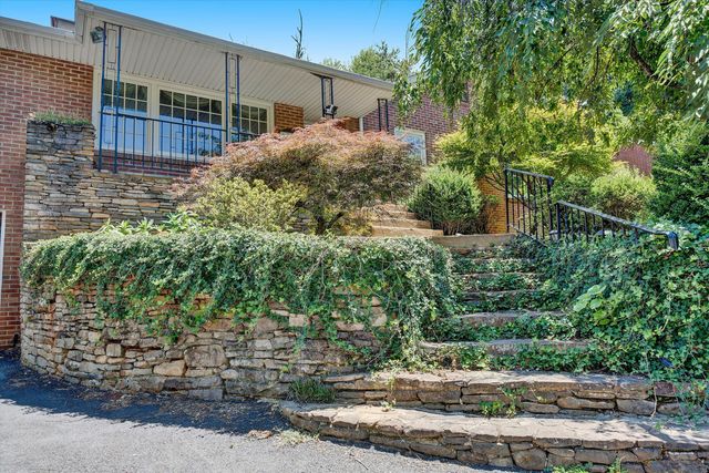 2712 Stephenson AVE SW, Roanoke, VA 24014