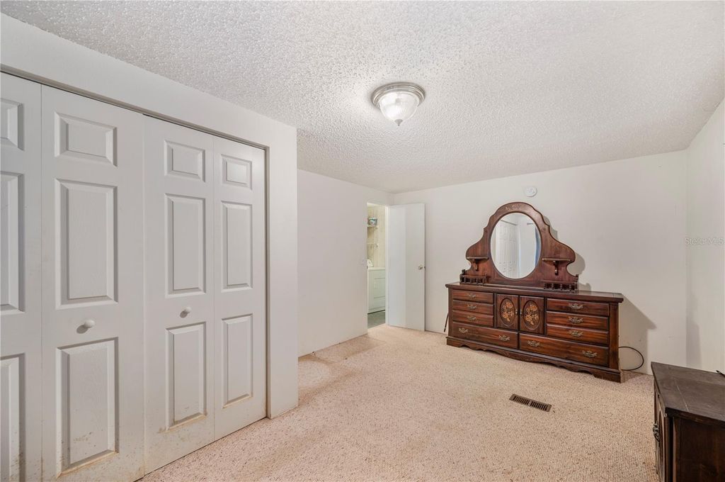 Image 16 of property listing at 6448 CANDLEWOOD DRIVE, Wesley Chapel, FL 33544