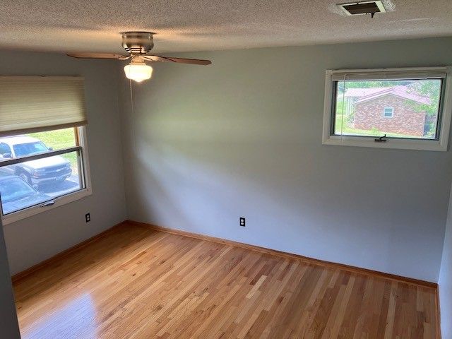 204 Tammy Dr, Decherd, TN 37324