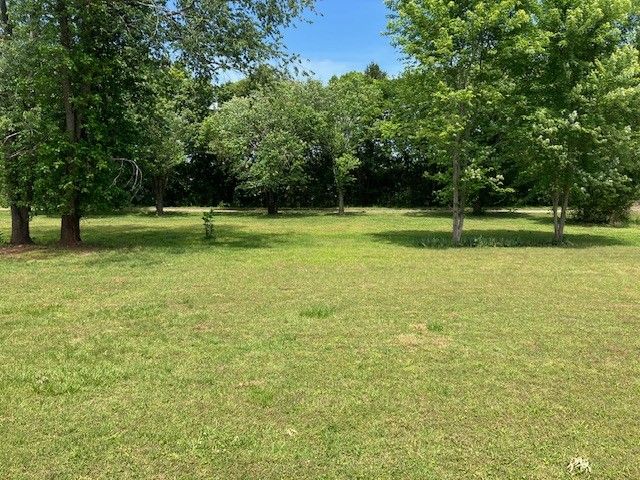 204 Tammy Dr, Decherd, TN 37324