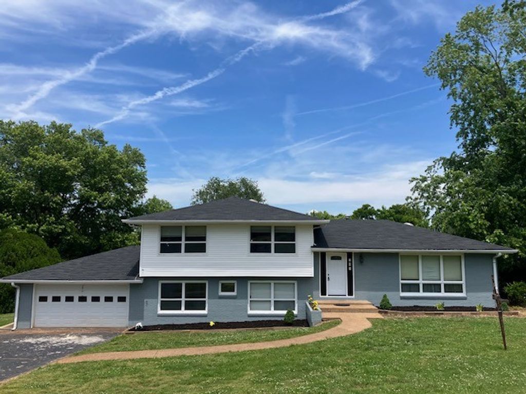 204 Tammy Dr, Decherd, TN 37324