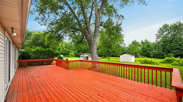 89 Scheg Ter, Gates, NY 14624