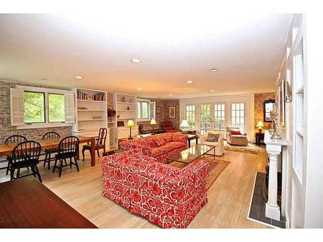 434 BELLEVUE Avenue CH, Newport, RI 02840
