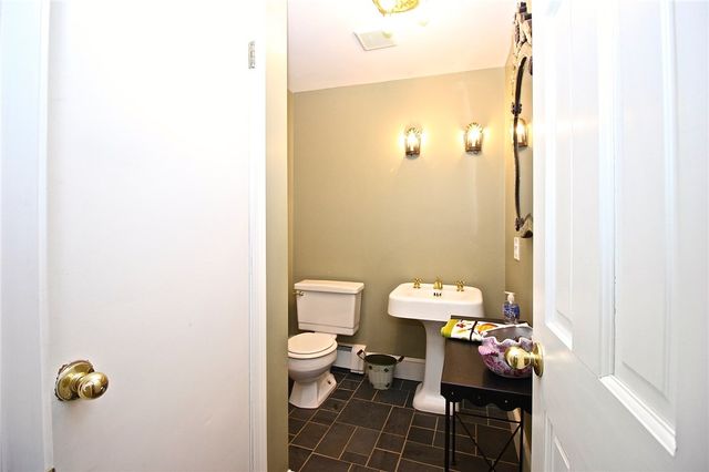 434 BELLEVUE Avenue CH, Newport, RI 02840