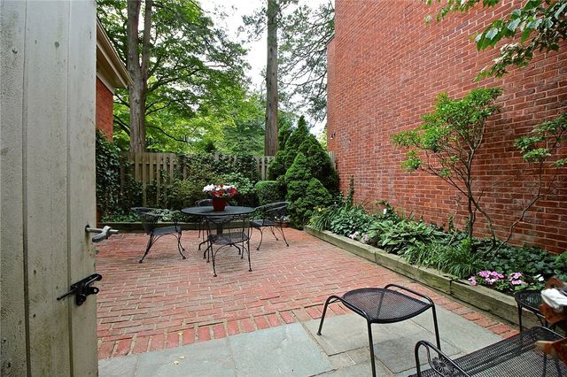434 BELLEVUE Avenue CH, Newport, RI 02840