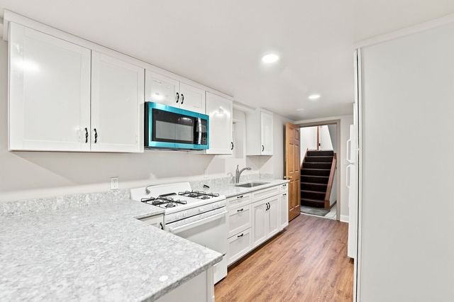 5789 N Elston Avenue, Chicago, IL 60646