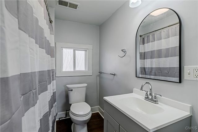 1021 Court Street, Utica, NY 13502