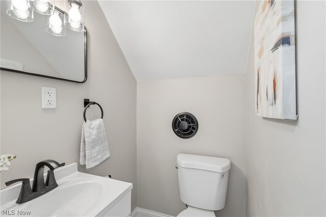 3315 Charles Street, Cuyahoga Falls, OH 44221