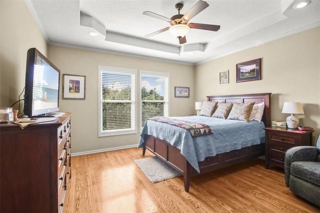 4833 SW Soldier Drive, Lee's Summit, MO 64082