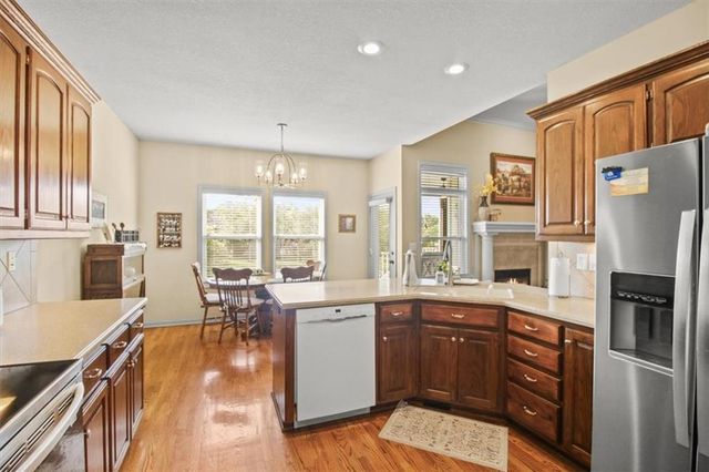 4833 SW Soldier Drive, Lee's Summit, MO 64082