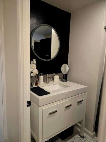 15621 Beach blvd 28, Westminster, CA 92683