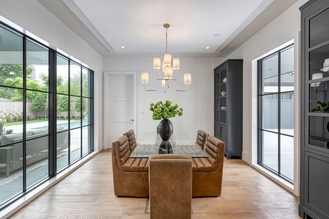 5455 Cedar Creek Drive, Houston, TX 77056