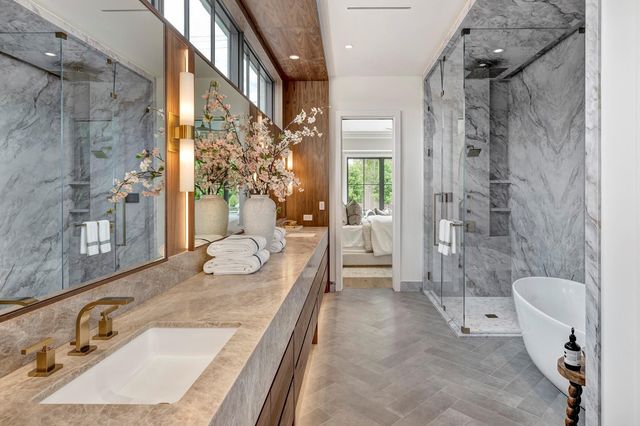 5455 Cedar Creek Drive, Houston, TX 77056