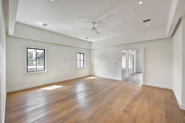 5455 Cedar Creek Drive, Houston, TX 77056