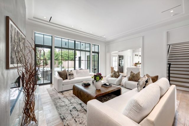 5455 Cedar Creek Drive, Houston, TX 77056