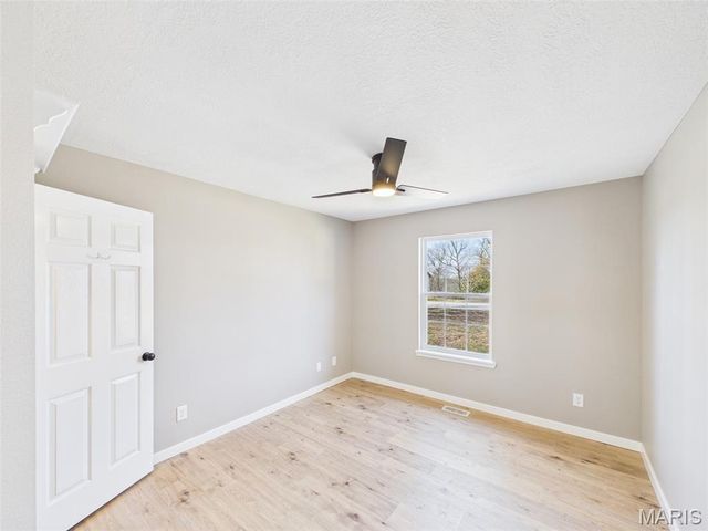 16860 Lensman Road, St Robert, MO 65584