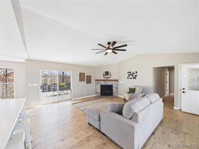 16860 Lensman Road, St Robert, MO 65584