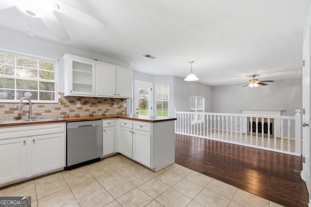 9360 Carnes Crossing Circle, Jonesboro, GA 30236