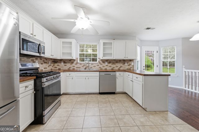 9360 Carnes Crossing Circle, Jonesboro, GA 30236