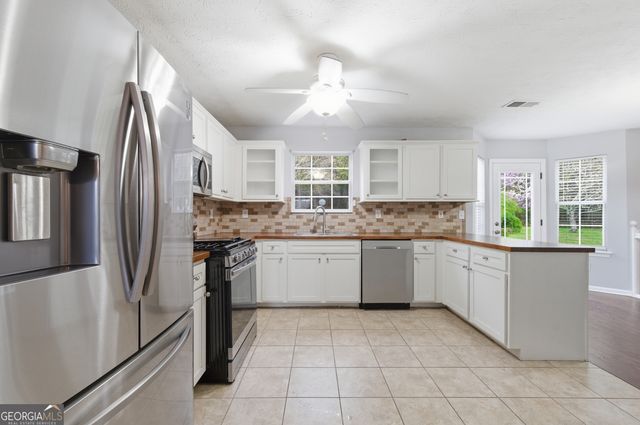 9360 Carnes Crossing Circle, Jonesboro, GA 30236