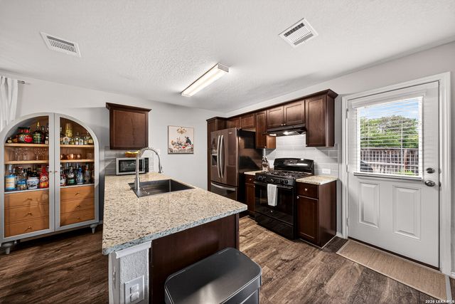11318 BABCOCK XING, San Antonio, TX 78249