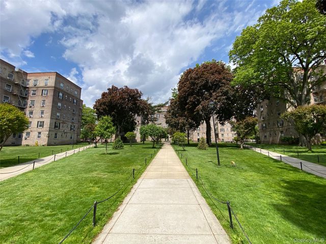 55-23 31st Avenue 1F, Woodside, NY 11377