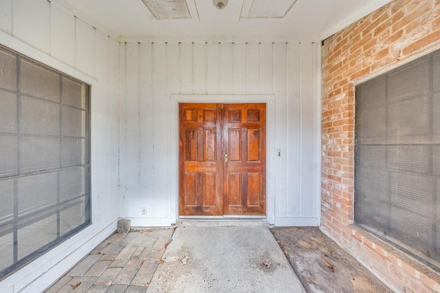 1221 Kitty Street, Deer Park, TX 77536