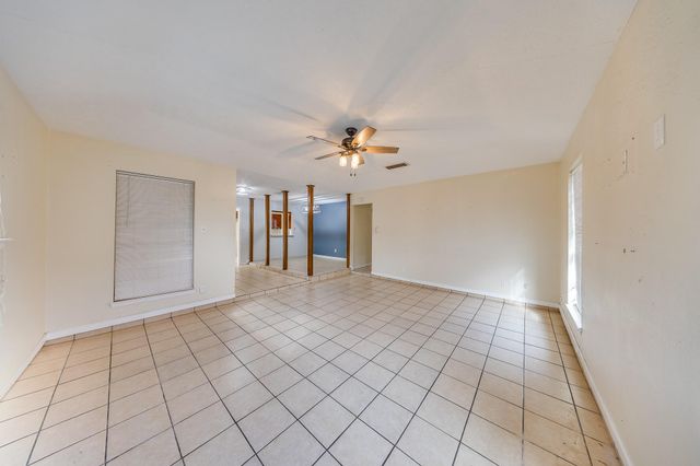 1221 Kitty Street, Deer Park, TX 77536