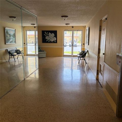 3940 NW 42nd Avenue 313, Lauderdale Lakes, FL 33319