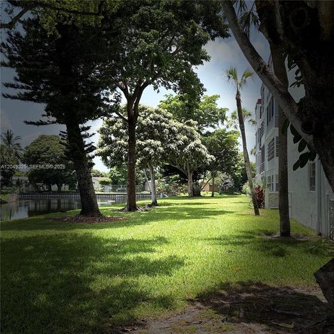 3940 NW 42nd Avenue 313, Lauderdale Lakes, FL 33319