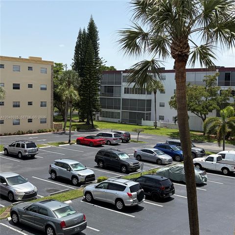 3940 NW 42nd Avenue 313, Lauderdale Lakes, FL 33319