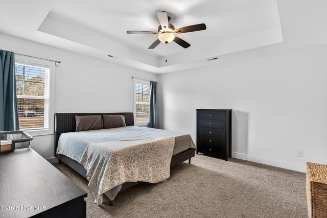 205 W Theriault Court, Jacksonville, NC 28540