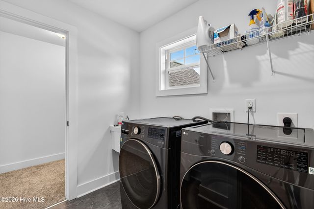 205 W Theriault Court, Jacksonville, NC 28540