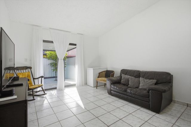 5465 W 27th Lane, Hialeah, FL 33016