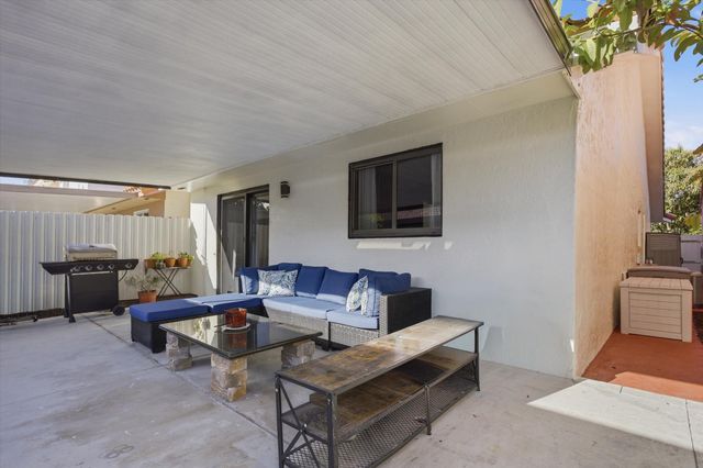 5465 W 27th Lane, Hialeah, FL 33016