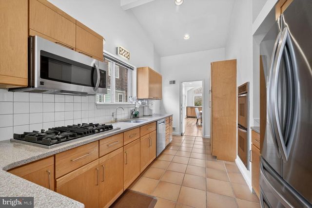 6113 MADAWASKA RD, Bethesda, MD 20816