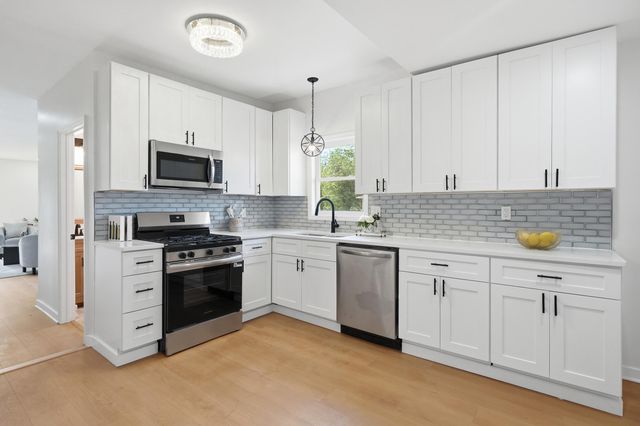 4301 Homerlee Avenue, East Chicago, IN 46312