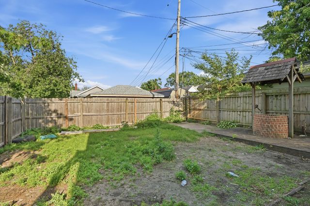4301 Homerlee Avenue, East Chicago, IN 46312
