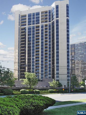 800 Palisade Avenue 1701, Fort Lee, NJ 07024