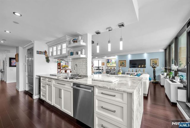 800 Palisade Avenue 1701, Fort Lee, NJ 07024