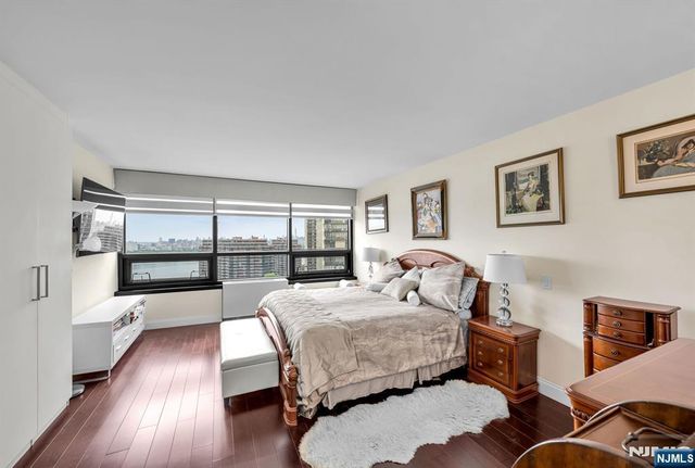 800 Palisade Avenue 1701, Fort Lee, NJ 07024