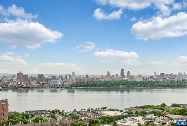 800 Palisade Avenue 1701, Fort Lee, NJ 07024