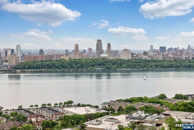 800 Palisade Avenue 1701, Fort Lee, NJ 07024