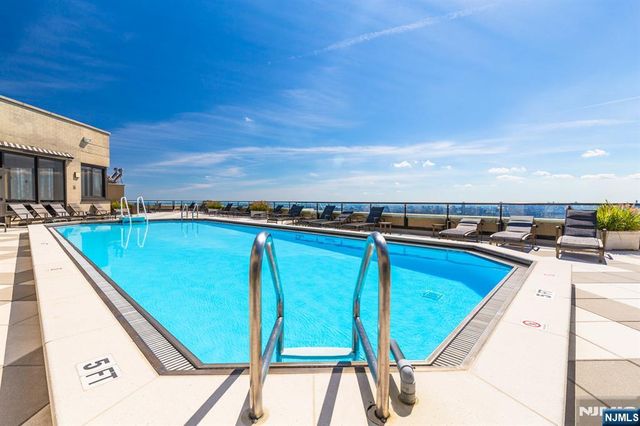 800 Palisade Avenue 1701, Fort Lee, NJ 07024