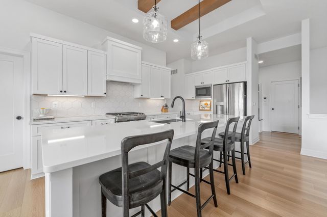 3140 N Pine Grove Cir, Wichita, KS 67205