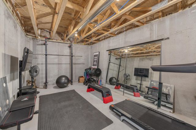 3140 N Pine Grove Cir, Wichita, KS 67205