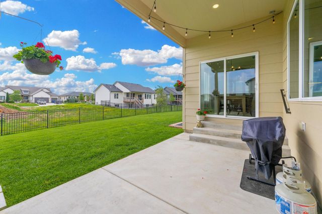 3140 N Pine Grove Cir, Wichita, KS 67205