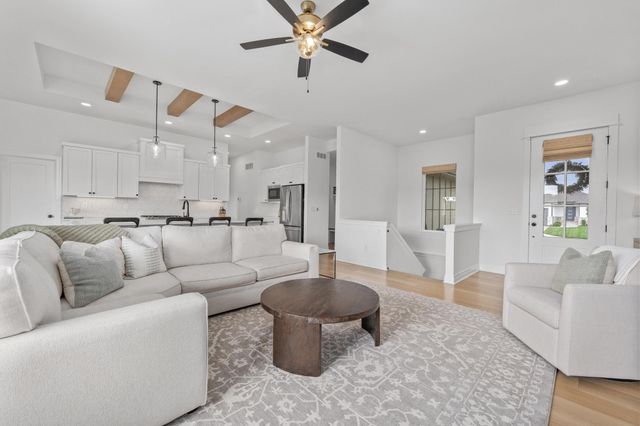 3140 N Pine Grove Cir, Wichita, KS 67205