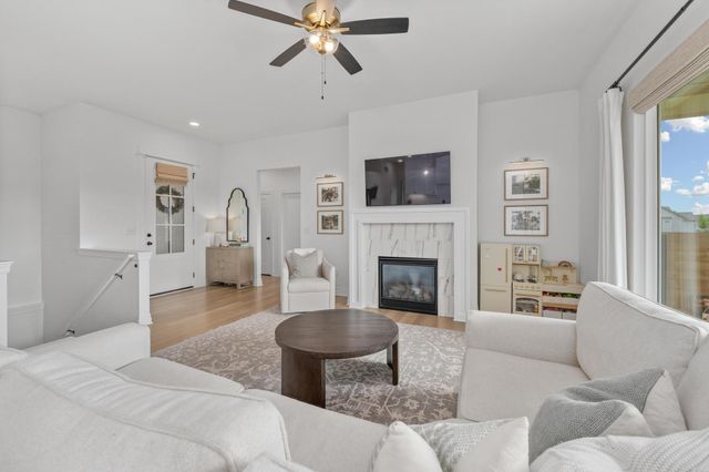 3140 N Pine Grove Cir, Wichita, KS 67205